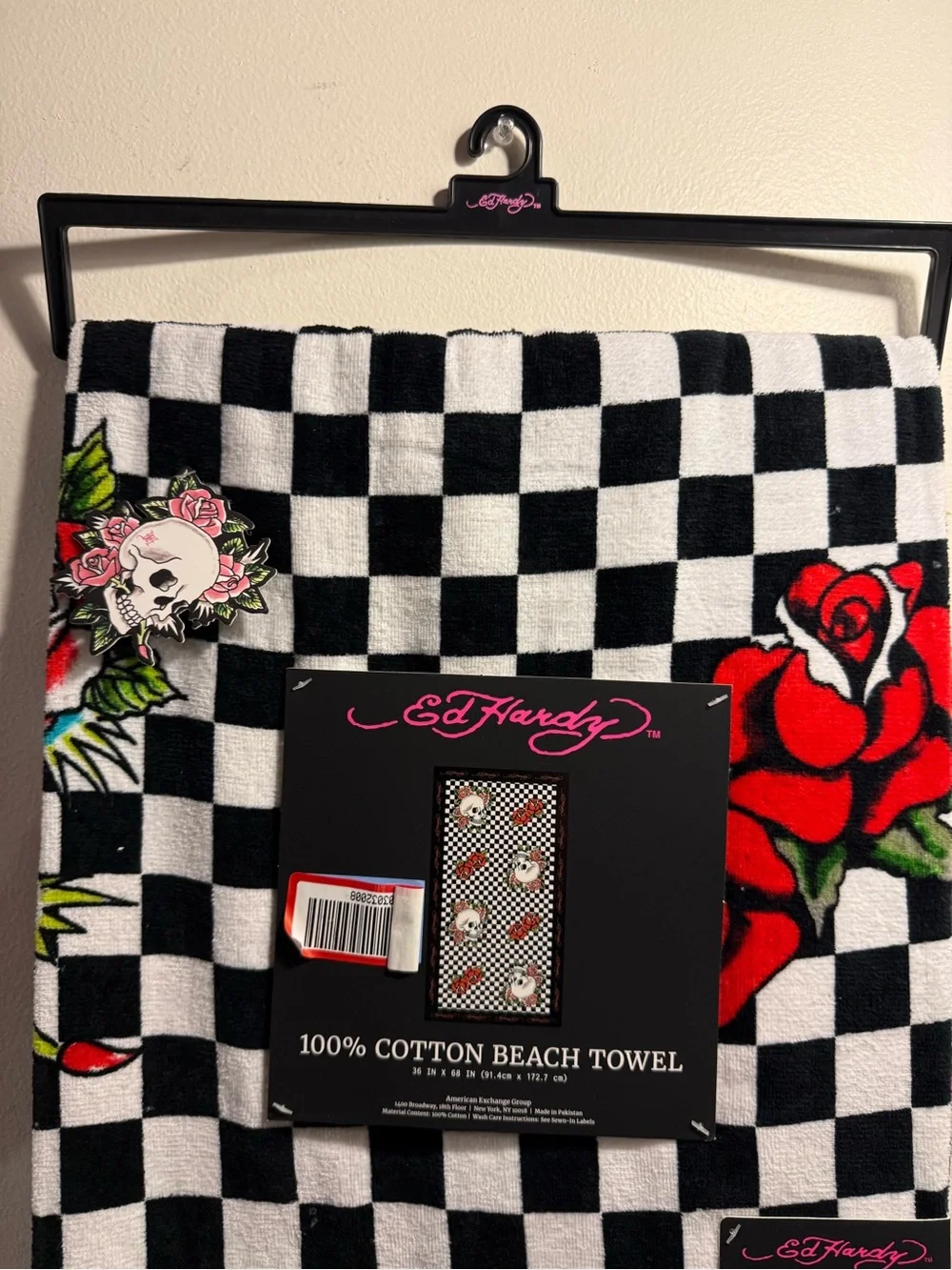 Ed Hardy Iconic skull & roses print cotton beach towel 36x68” BNWT